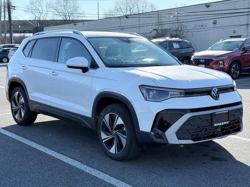 2025 Volkswagen Taos 1.5T SE