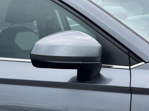 Platinum 2026 Volkswagen Taos SEL