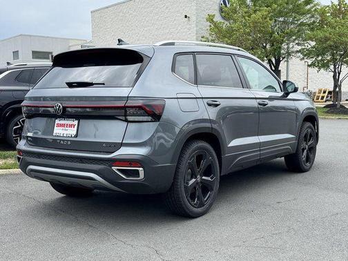 Platinum 2026 Volkswagen Taos SEL