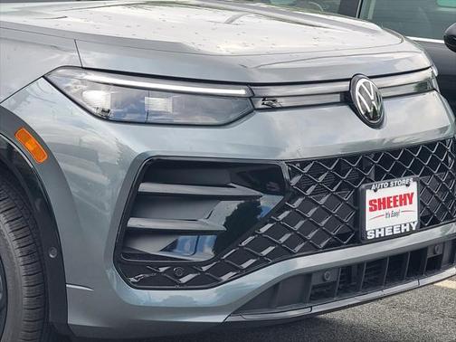 2025 Volkswagen Tiguan 2.0T SE R-Line Black 4MOTION