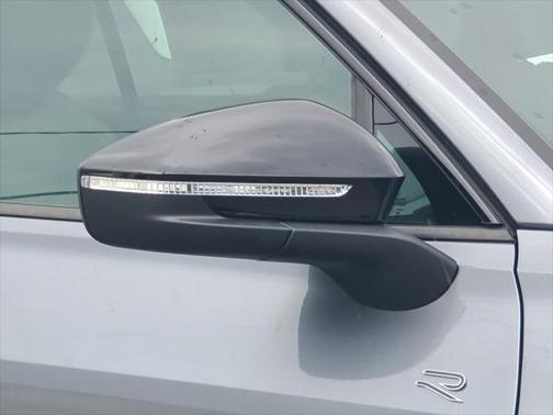 2025 Volkswagen Tiguan 2.0T SE R-Line Black 4MOTION