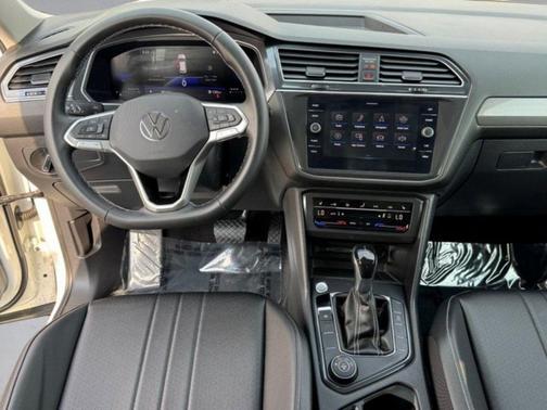 2023 Volkswagen Tiguan 2.0T SE 4MOTION
