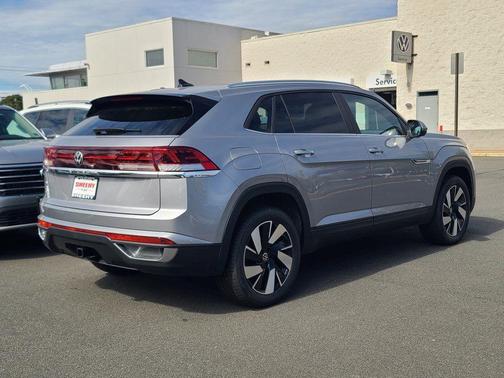 2026 Volkswagen Atlas Cross Sport 2.0T SE w/Technology