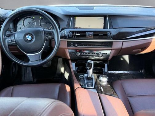 2015 BMW 528 528i