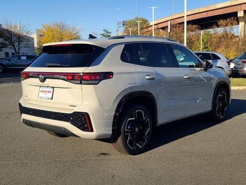 2026 Volkswagen Tiguan 2.0T SEL R-Line 4MOTION