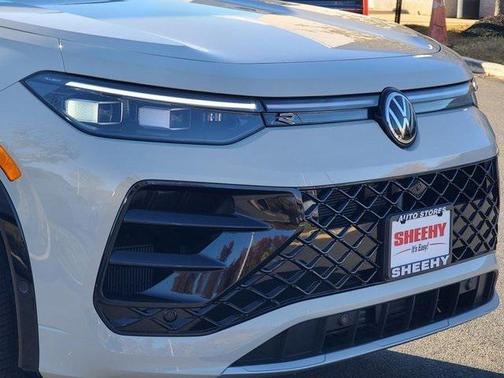 2026 Volkswagen Tiguan 2.0T SEL R-Line 4MOTION