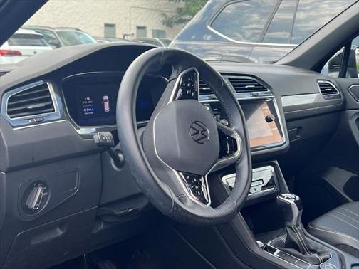 2022 Volkswagen Tiguan 2.0T SE R-Line Black 4MOTION