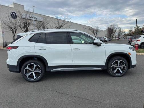 White 2026 Volkswagen Tiguan 2.0T SE 4MOTION