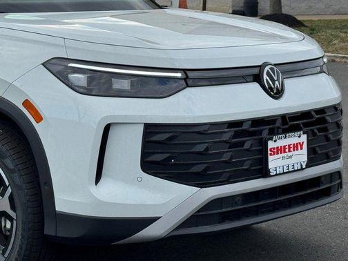 White 2026 Volkswagen Tiguan 2.0T SE 4MOTION
