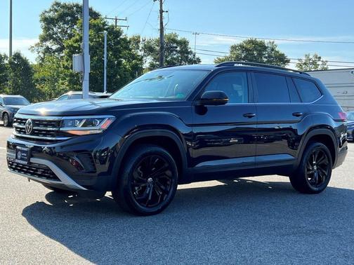 2023 Volkswagen Atlas 3.6L SE w/Technology