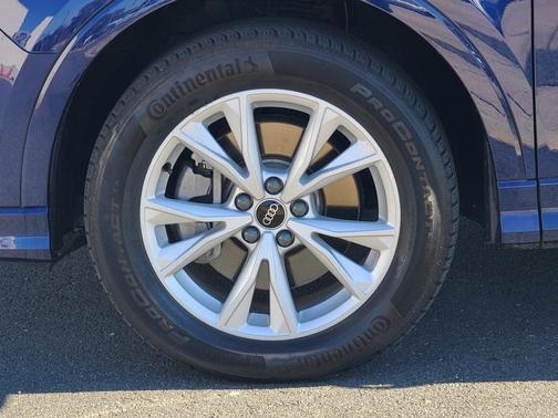 2022 Audi Q3 45 S line Premium