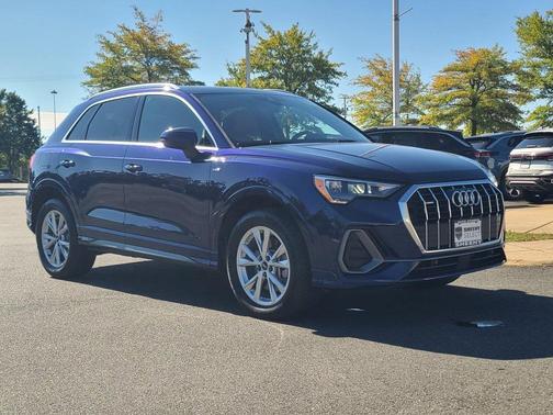 2022 Audi Q3 45 S line Premium