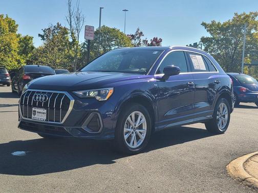 2022 Audi Q3 45 S line Premium