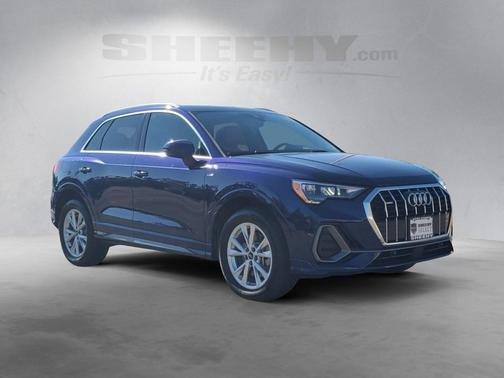 2022 Audi Q3 45 S line Premium
