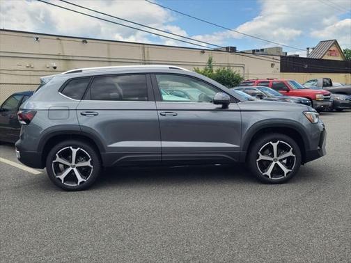 2025 Volkswagen Taos 1.5T SEL