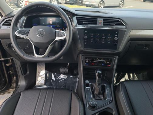 2022 Volkswagen Tiguan 2.0T SE 4MOTION