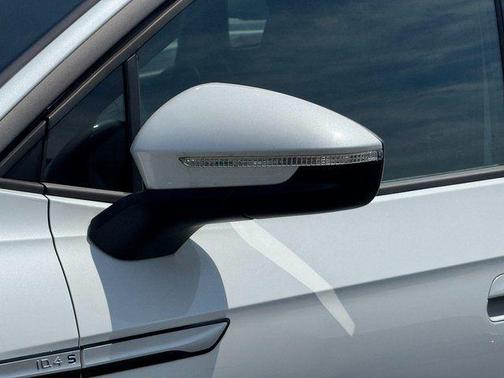 Opal White Pearl 2024 Volkswagen ID.4 S
