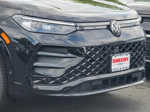 2025 Volkswagen Tiguan 2.0T SE R-Line Black 4MOTION