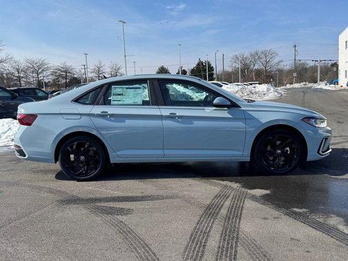 Gray 2026 Volkswagen Jetta 1.4T SE