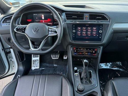 2022 Volkswagen Tiguan 2.0T SE R-Line Black 4MOTION