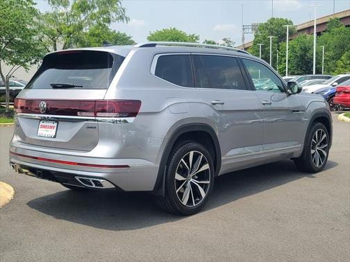 2025 Volkswagen Atlas 2.0T SEL Premium R-Line 4MOTION