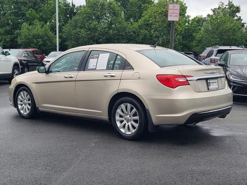 2013 Chrysler 200 Limited