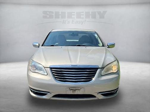 2013 Chrysler 200 Limited