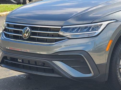 2024 Volkswagen Tiguan 2.0T SE 4MOTION