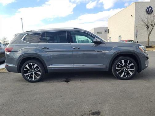 2025 Volkswagen Atlas 2.0T SEL Premium R-Line 4MOTION