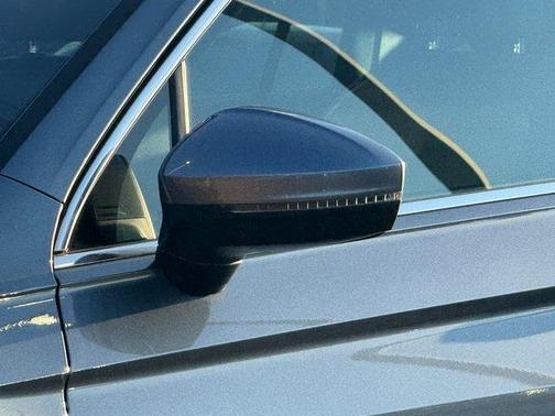 2018 Volkswagen Tiguan 2.0T SEL