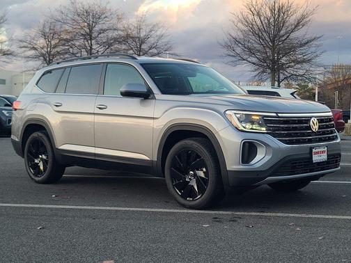 Mist 2026 Volkswagen Atlas 2.0T SE w/Technology 4MOTION
