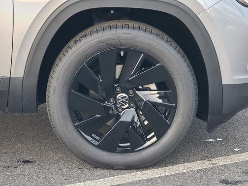 2026 Volkswagen Atlas 2.0T SE w/Technology 4MOTION