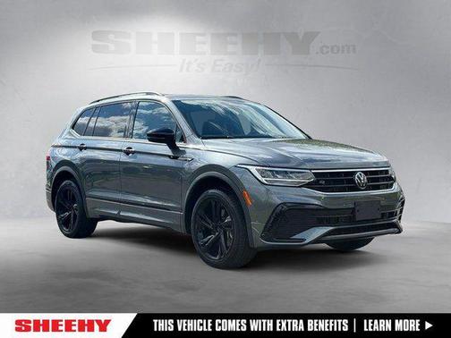 Platinum Gray Metallic 2024 Volkswagen Tiguan 2.0T SE R-Line Black 4MOTION