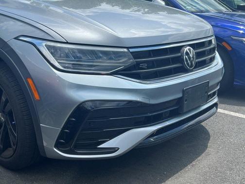 2023 Volkswagen Tiguan 2.0T SE R-Line Black 4MOTION