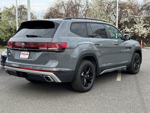 2026 Volkswagen Atlas Peak Edition