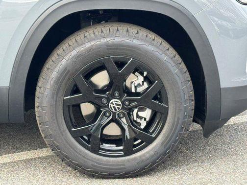 2026 Volkswagen Atlas Peak Edition