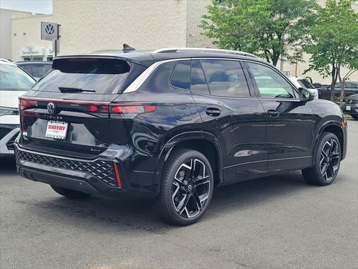 2025 Volkswagen Tiguan 2.0T SEL R-Line 4MOTION
