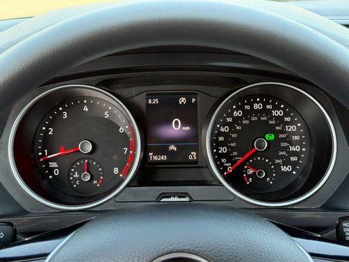 Deep Black Pearl 2021 Volkswagen Tiguan 2.0T S