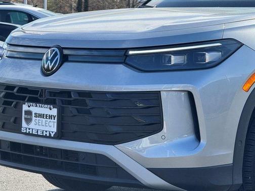 2025 Volkswagen Tiguan 2.0T SE