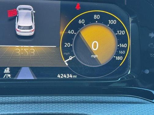 2022 Volkswagen Golf GTI 2.0T SE DSG