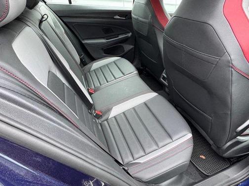2022 Volkswagen Golf GTI 2.0T SE DSG