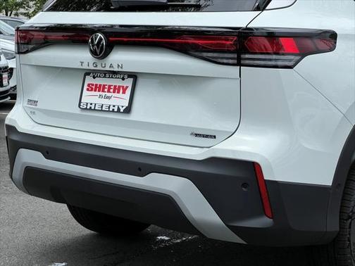 2025 Volkswagen Tiguan 2.0T SE 4MOTION