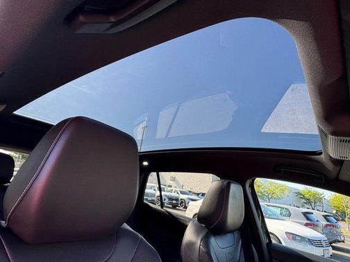 Deep Black 2023 Volkswagen ID.4 Pro S