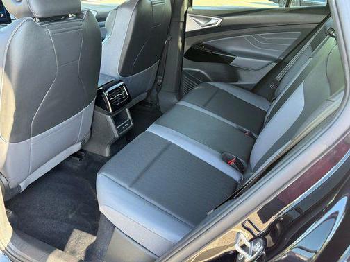 Deep Black 2023 Volkswagen ID.4 Pro S