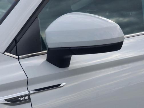 2022 Volkswagen Taos 1.5T SEL
