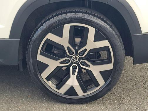 2022 Volkswagen Taos 1.5T SEL