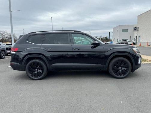 2026 Volkswagen Atlas 2.0T SE w/Technology 4MOTION