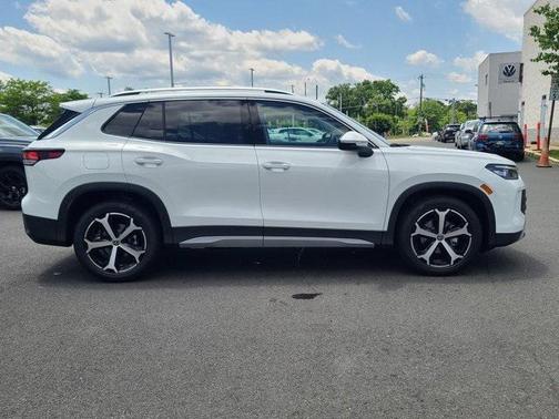 2025 Volkswagen Tiguan 2.0T SE