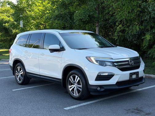 White Diamond Pearl 2018 Honda Pilot EX-L
