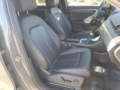 2024 Audi Q3 Premium 45 TFSI S line quattro Tiptronic